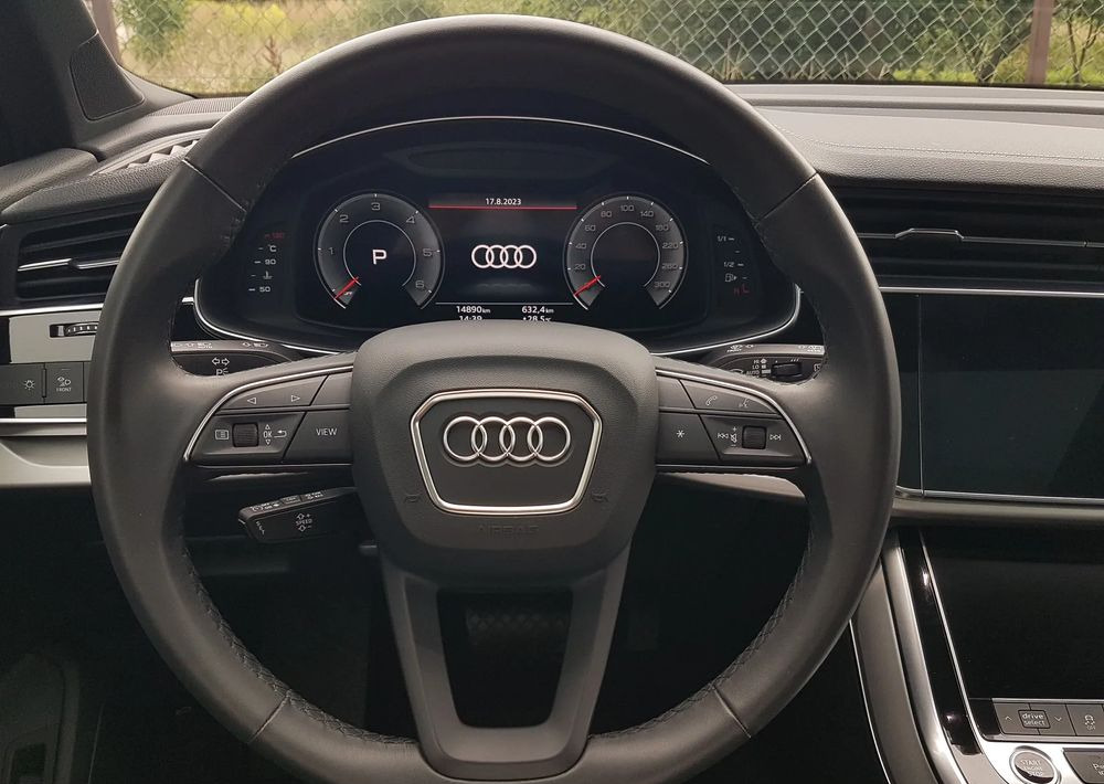 PKW Audi Q7: das Bild 9