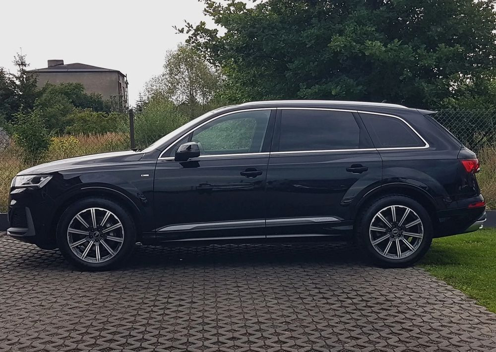 PKW Audi Q7: das Bild 11