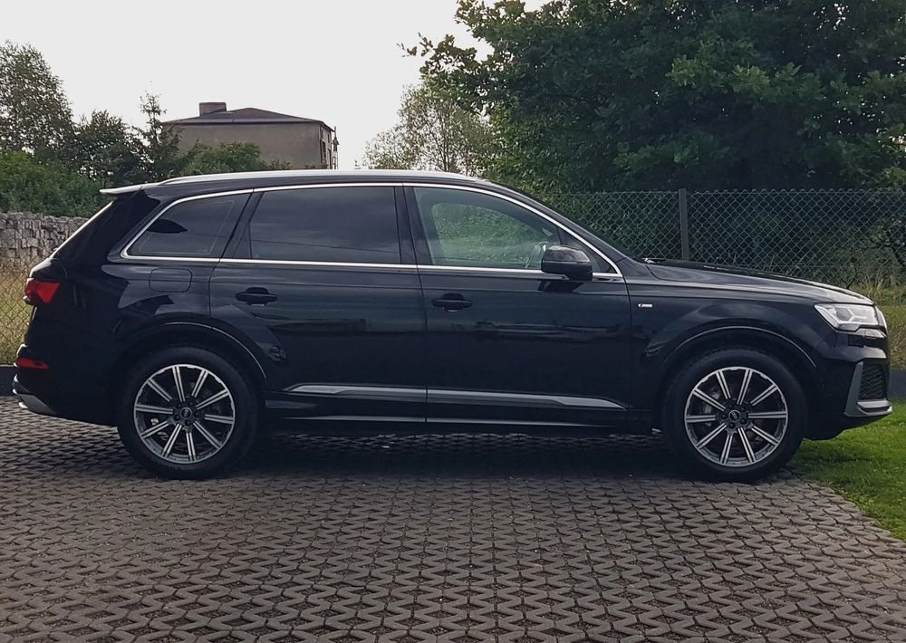 PKW Audi Q7: das Bild 12