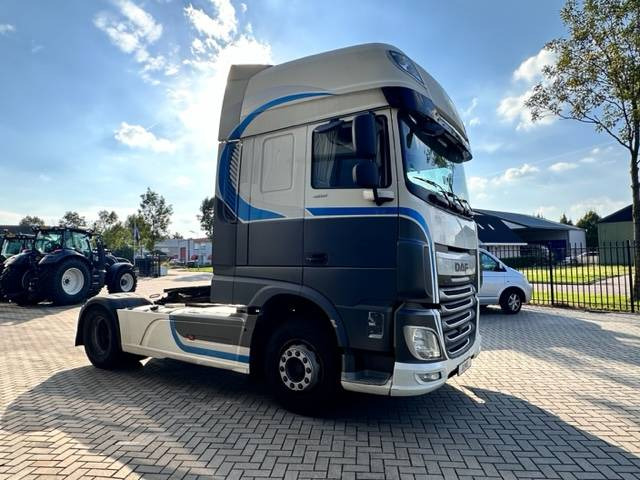 Sattelzugmaschine DAF XF 106 460 Super Space Cab 780.000km: das Bild 17