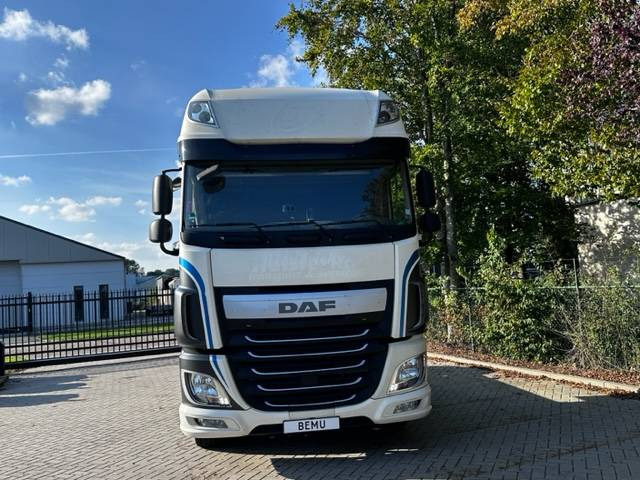 Sattelzugmaschine DAF XF 106 460 Super Space Cab 780.000km: das Bild 18