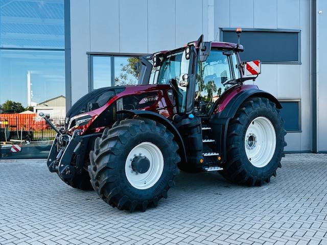 Traktor Valtra Q305 DEMO Super Compleet!: das Bild 18