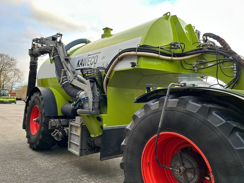 Düngetechnik Kaweco Double Twin Shift 21m3 + Claas Xerion 3800 Trac VC: das Bild 15