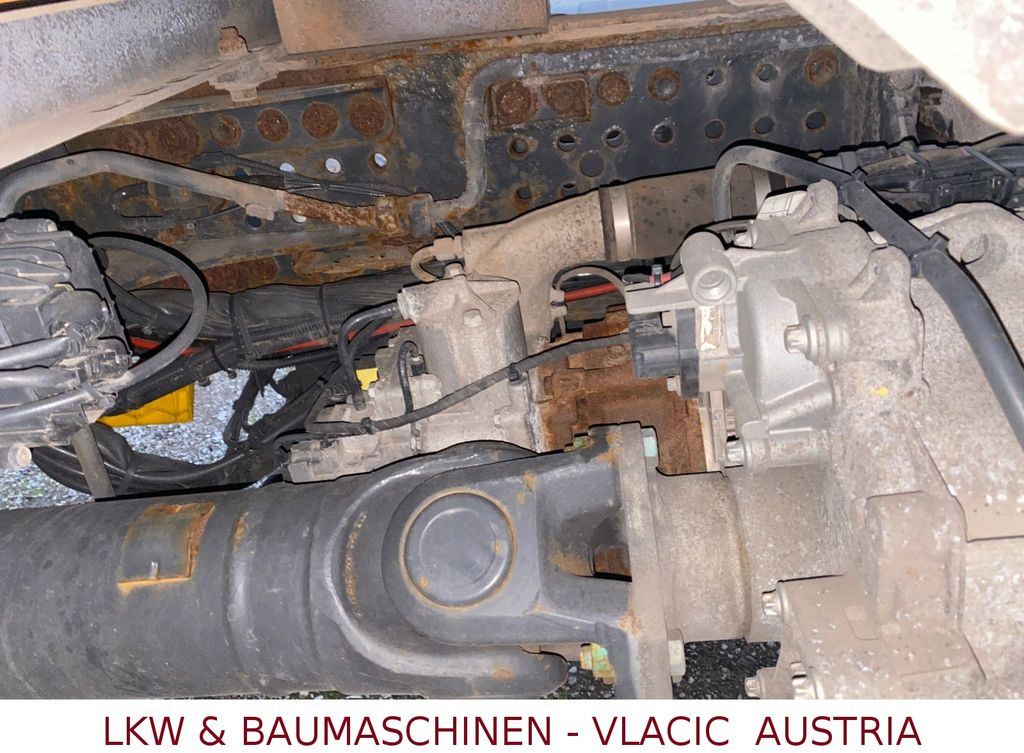 Containerwagen/ Wechselfahrgestell LKW Mercedes-Benz 2545: das Bild 14