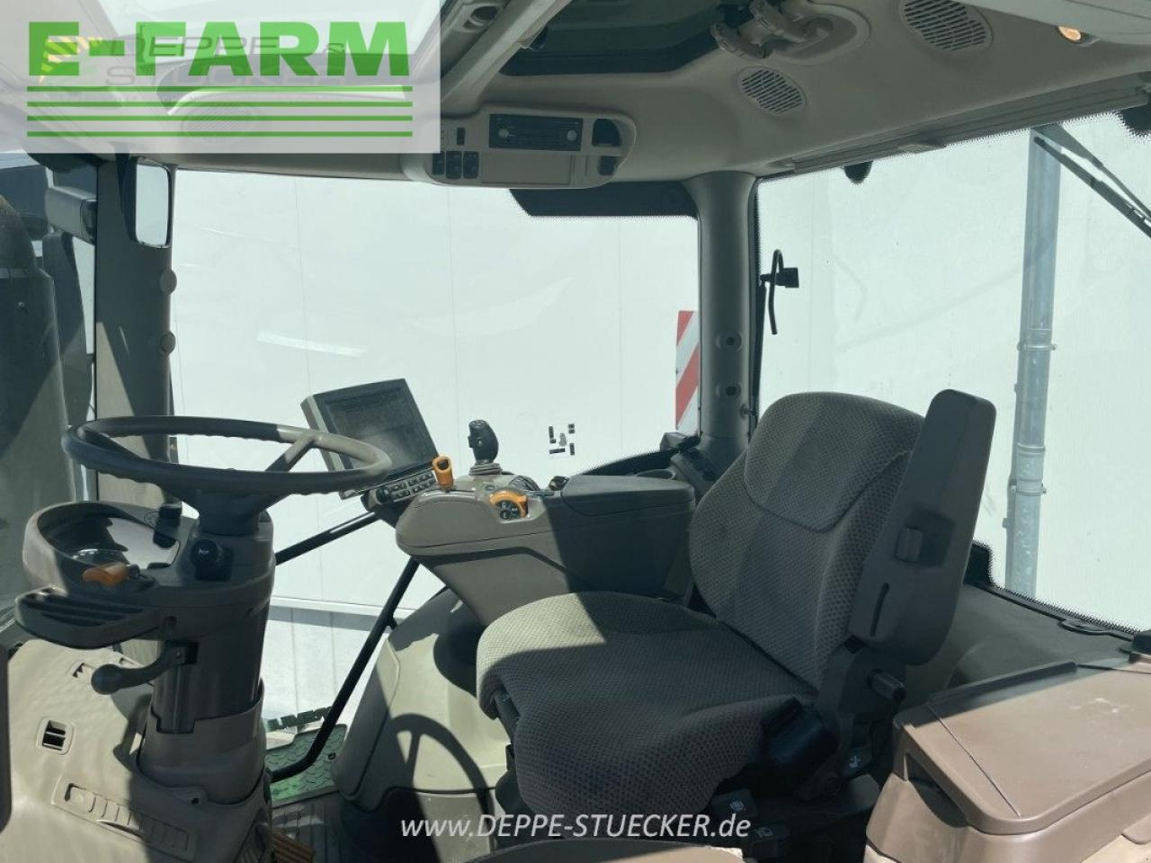 Traktor John Deere 6250r: das Bild 6