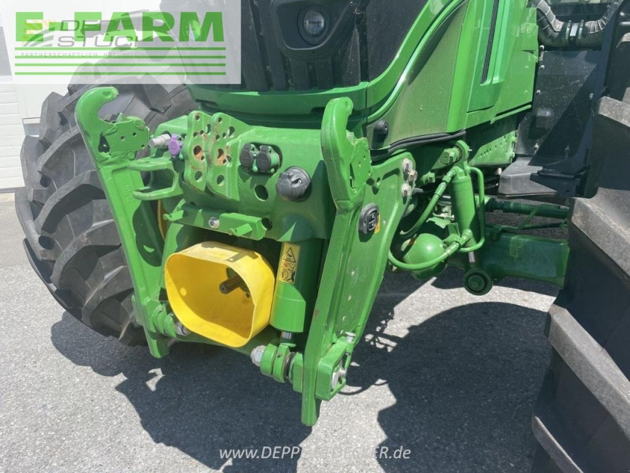 Traktor John Deere 6250r: das Bild 12