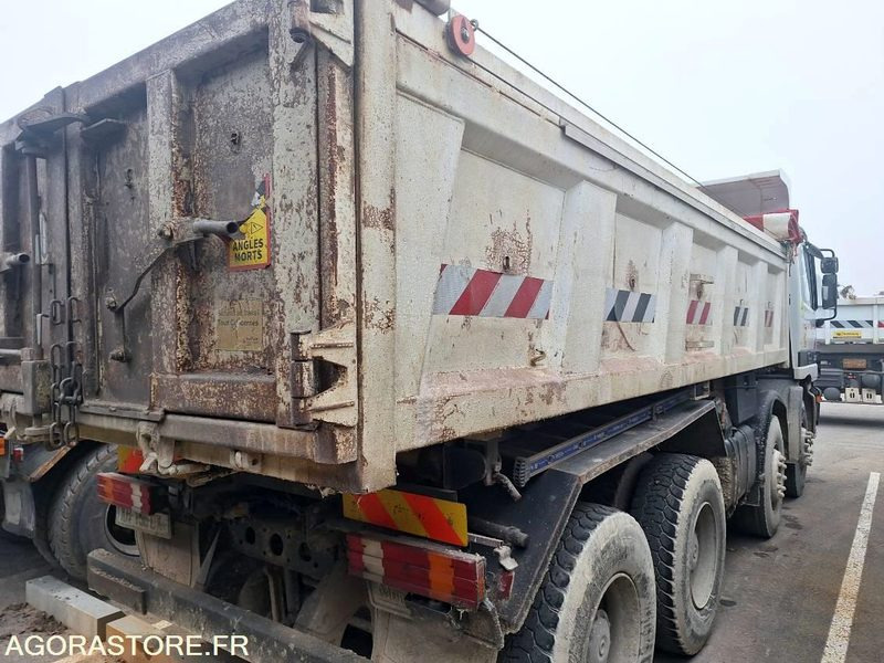 CAMION BENNE 8x4 - MERCEDES - ACTROS 3235 - 2002 / 531520 KM (MA668) – Leasing CAMION BENNE 8x4 - MERCEDES - ACTROS 3235 - 2002 / 531520 KM (MA668): das Bild 6