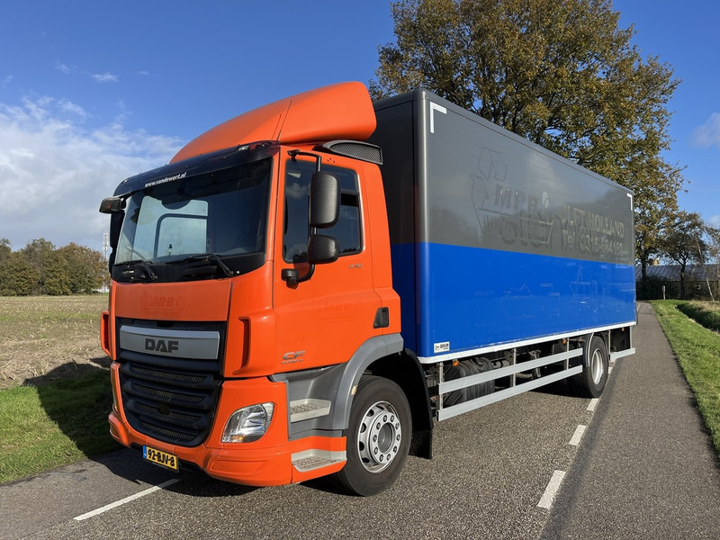 Koffer LKW DAF CF370FA: das Bild 1