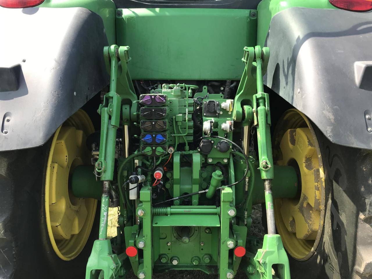 Traktor John Deere 7310R: das Bild 8