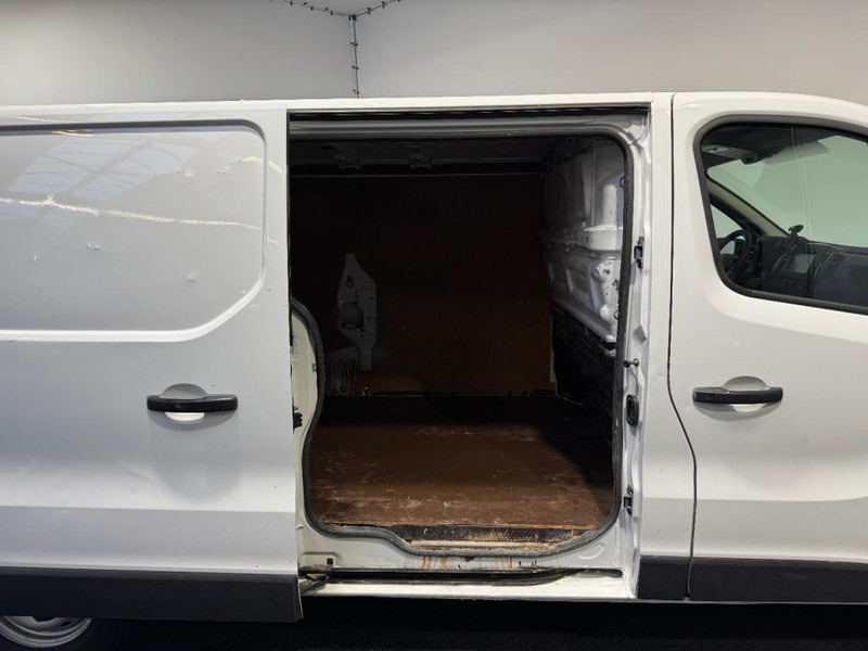 Kleintransporter Opel VIVARO-B L2H1 Euro 6 Imperiaal en trekhaak: das Bild 9