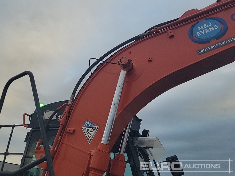 Kettenbagger 2020 Hitachi ZX130LCN-6: das Bild 18